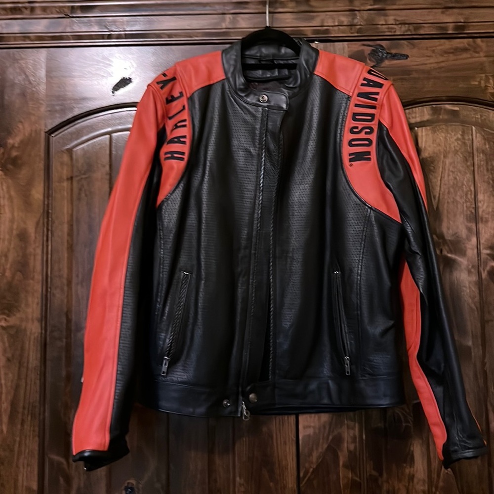 Rare NWOT Harley Davidson Leather Jacket LARGE